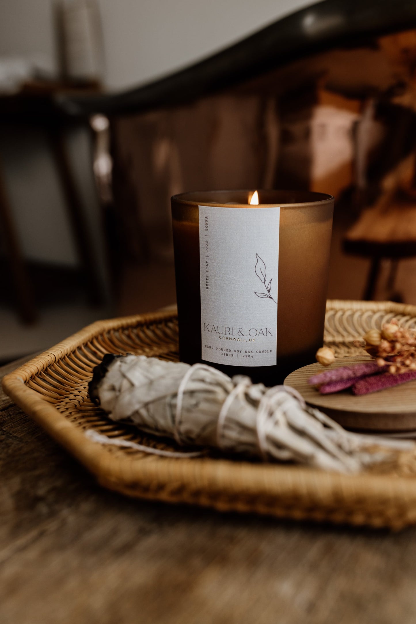 White Lily, Pear, Tonka Candle